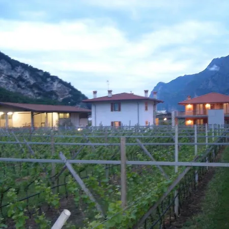 Agritur Giovanazzi *