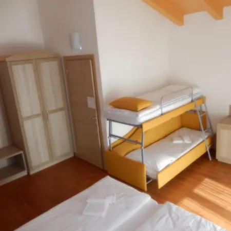 Agritur Giovanazzi Alloggio per agriturismo Arco